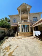 Satılır 6 otaqlı həyət evi/bağ evi 450 m² — Emil