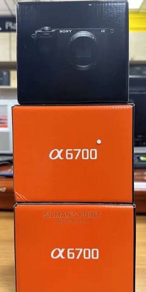 Sony Alpha a6700 APS-C güzgüsüz fotokamera — 26 MP