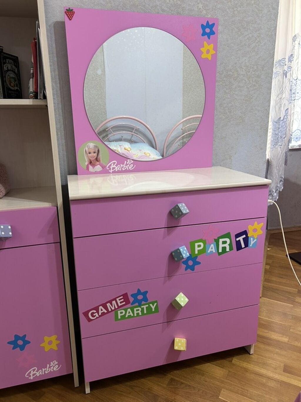 Uşaq otağı üçün Barbie temalı tualet masası və komod dəsti - Rəng — Mebel, Bakı