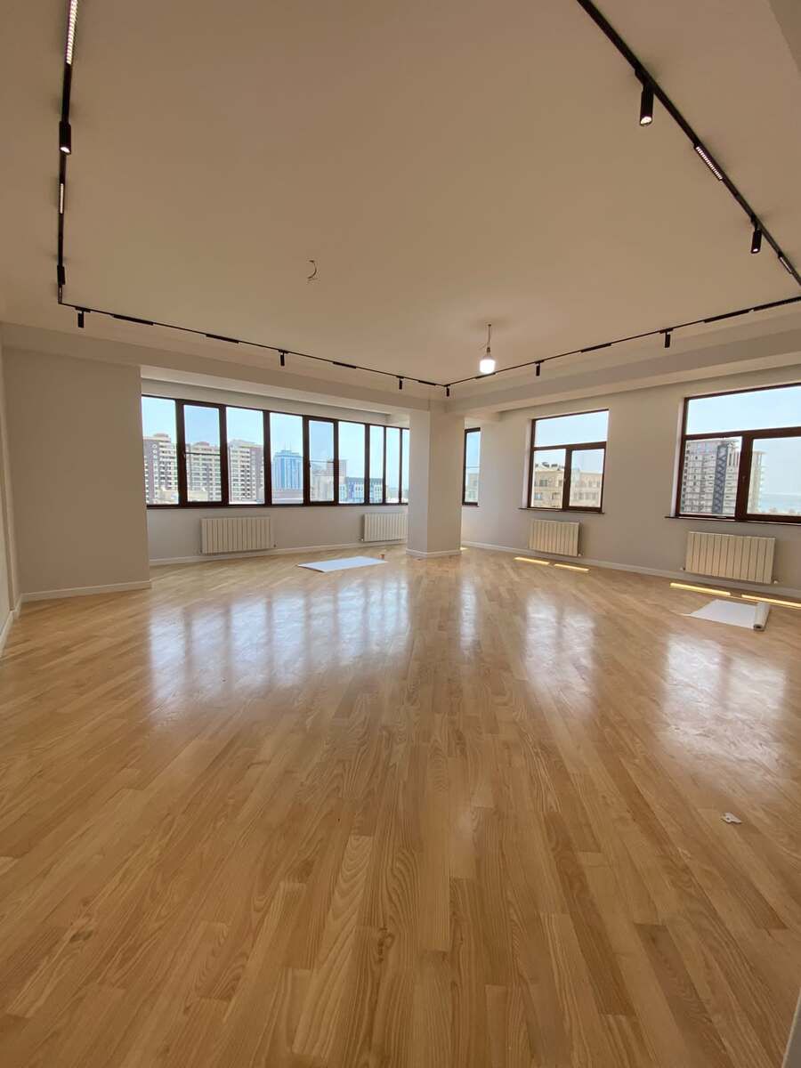 Satılır 4 otaqlı yeni tikili 210 m² — Mənzil, Bakı