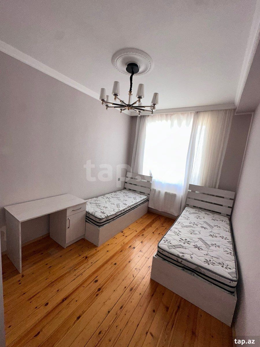 Yataq otağı mebeli — Mallar, Bakı