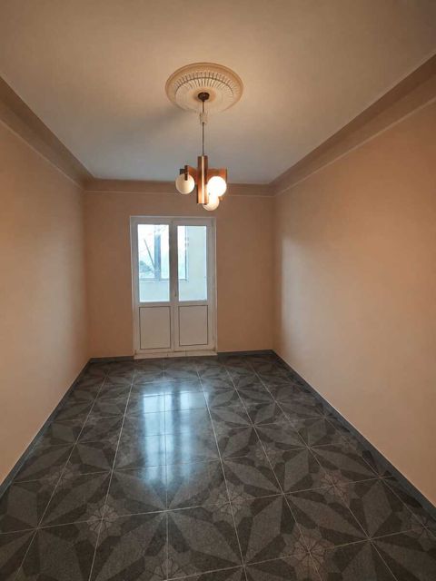 Satılır 1 otaqlı köhnə tikili 25 m² — Bakı