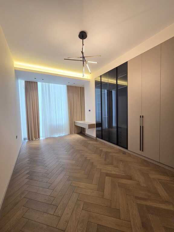 Satılır 4 otaqlı yeni tikili 200 m² — Mənzil, Bakı (8)