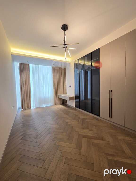 Satılır 4 otaqlı yeni tikili 200 m² — Mənzil, Bakı (8)
