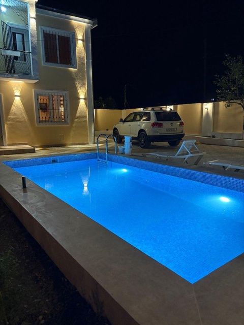 İcarəyə verilir 3 otaqlı həyət evi/bağ evi 120 m²