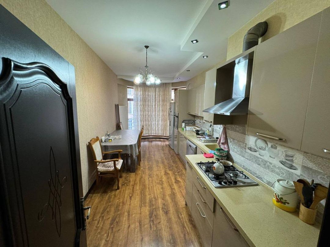 Satılır 4 otaqlı yeni tikili 198 m² — Mənzil, Bakı (11)