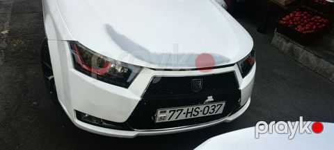 Iran Khodro : 1.7 l | 2019 il 205000 km Sedan