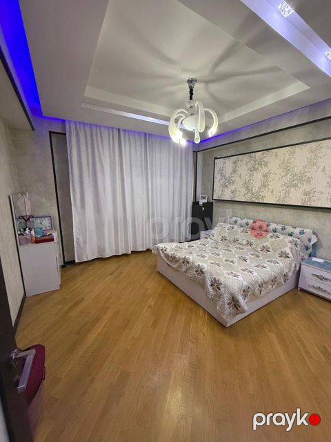 İcarəyə verilir 3 otaqlı yeni tikili 110 m²