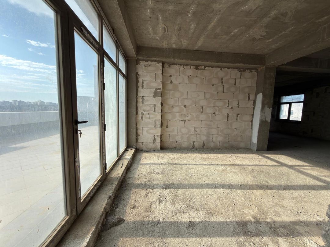 Satılır 8 otaqlı yeni tikili 750 m² — Mənzil, Bakı (12)