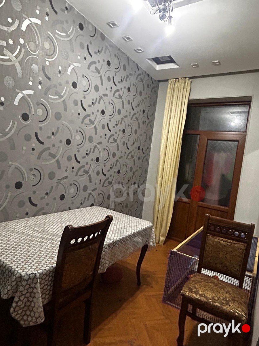 Satılır 2 otaqlı köhnə tikili 55 m² — Mənzil, Bakı (11)