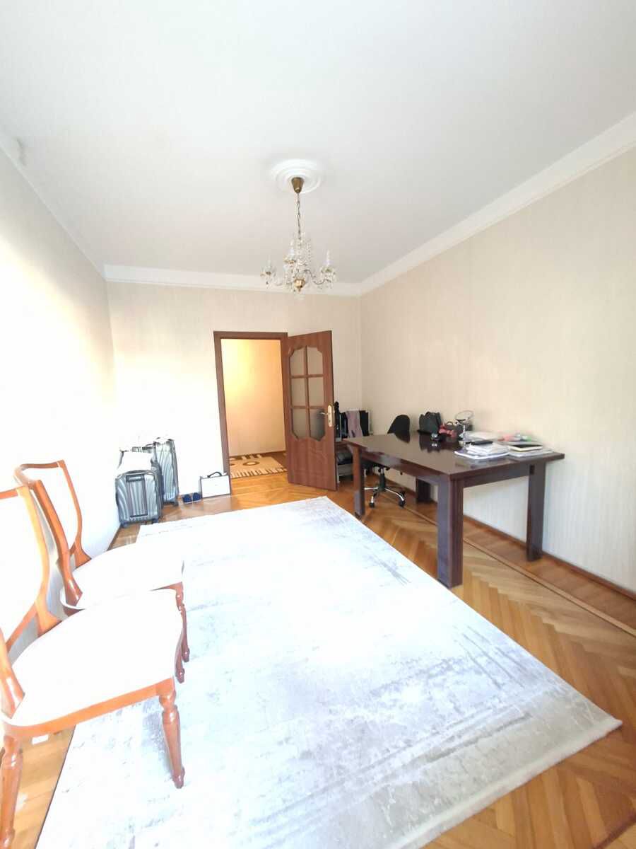 Satılır 5 otaqlı köhnə tikili 120 m² — Mənzil, Bakı (10)
