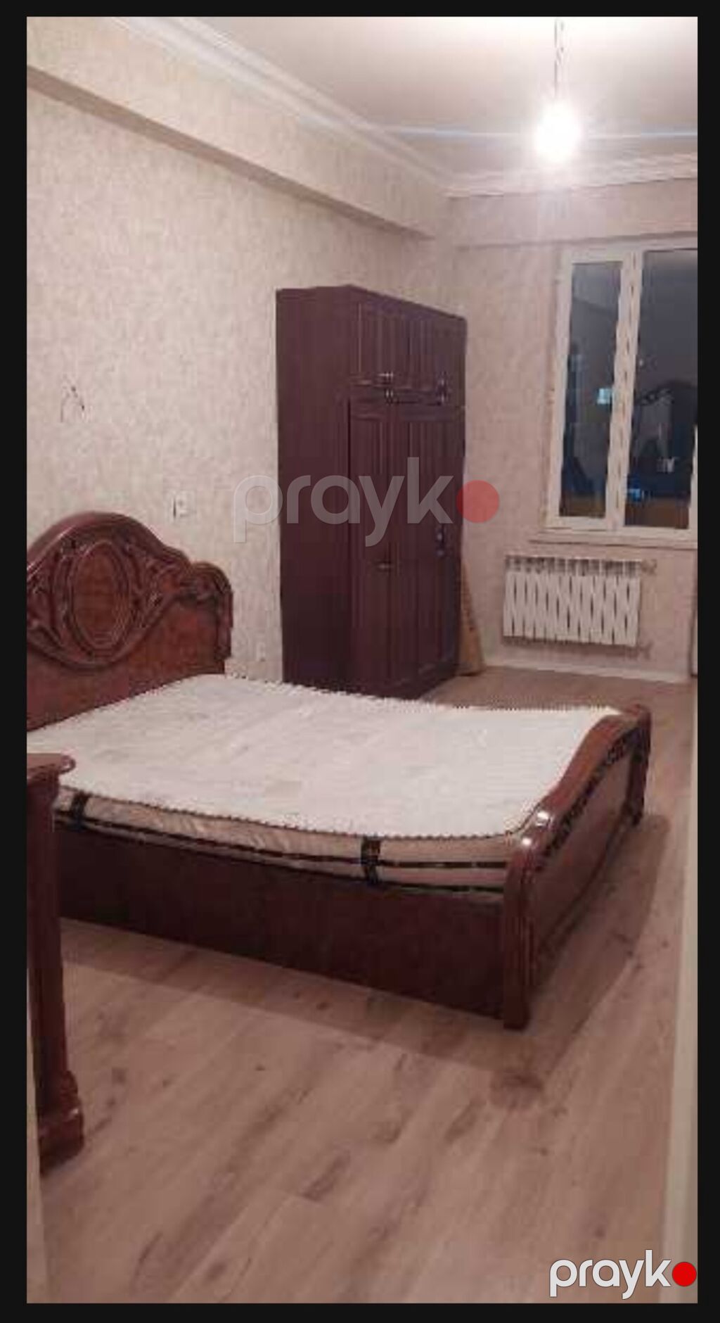 Geniş və işıqlı mənzil. - Uzun qonaq otağı: ağ divarlar, tavan — Daşınmaz əmlak, Sumqayıt (5)