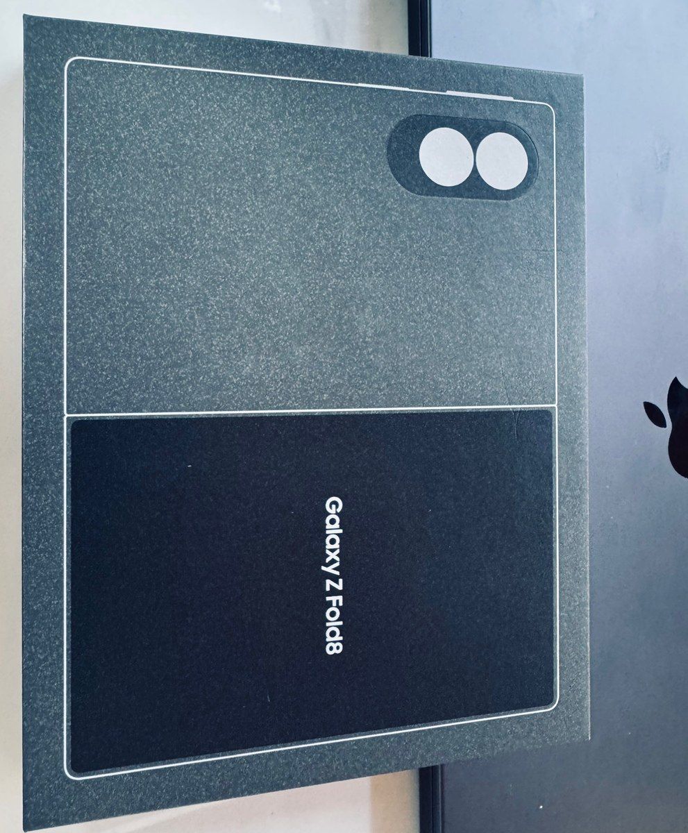 Samsung Galaxy Z Fold 8 Graphite 256GB/12GB — Smartfonlar, Bakı