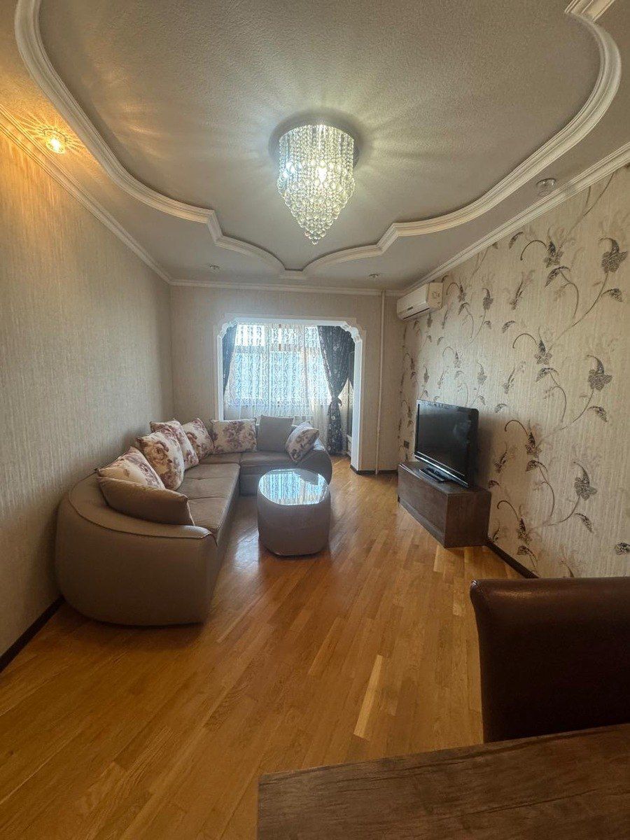 Satılır 2 otaqlı köhnə tikili 65 m² — Mənzil, Bakı (3)