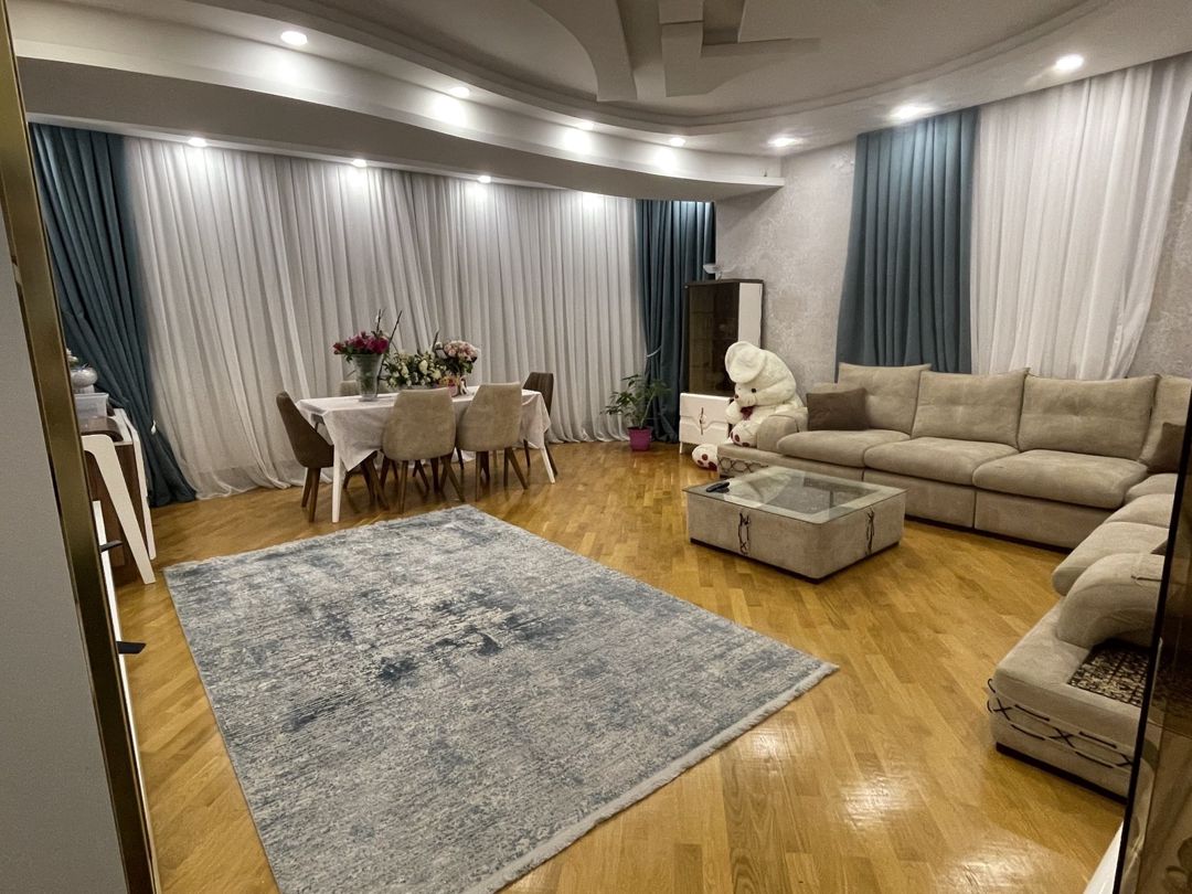 Satılır 3 otaqlı yeni tikili 135 m² — Mənzil, Bakı
