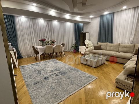 Satılır 3 otaqlı yeni tikili 135 m²