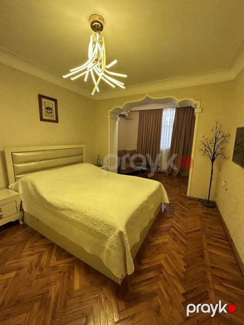 Satılır 3 otaqlı köhnə tikili 65 m²
