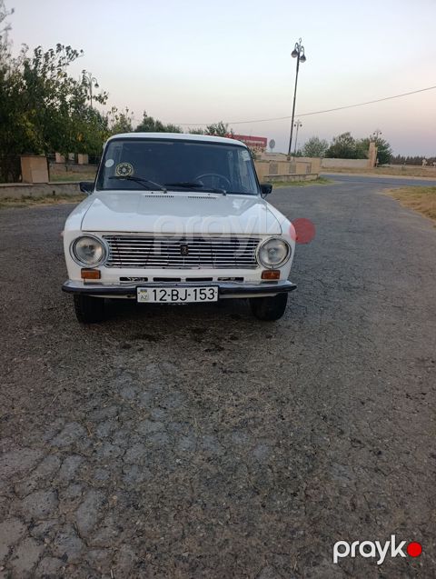 VAZ 2101 klassik sedan, 1.3 l, 236000 km, ağ rəng