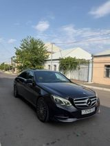 Mercedes E 200, 2.0 L, 2014 il, 253 000 km — Cars