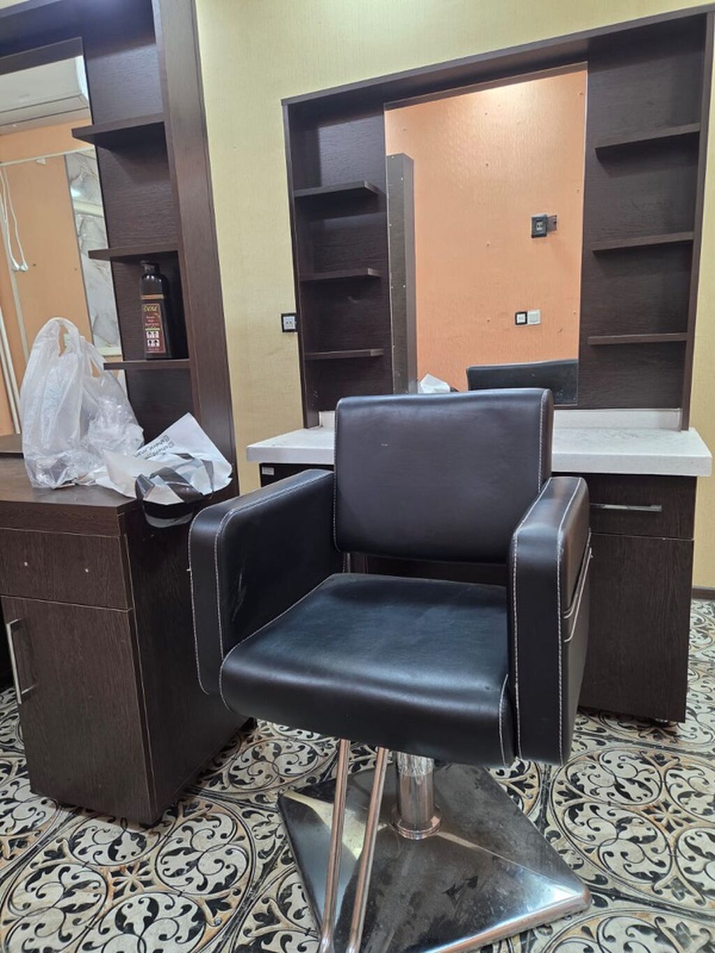 Salon üçün vizaj/berber masası və kreslo dəsti - Tünd ağac rəngində — Mebel, Bakı (5)