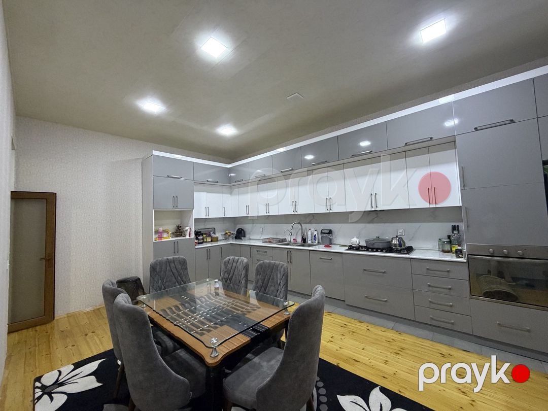 Satılır 5 otaqlı həyət evi/bağ evi 200 m² — Ev, villa, Bakı (8)