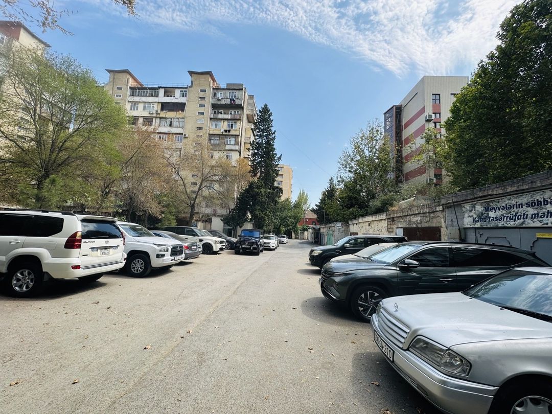Satılır 2 otaqlı köhnə tikili 50 m² — Mənzil, Bakı (2)