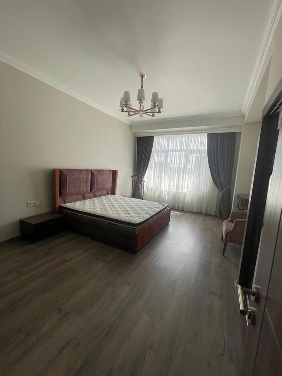 İcarəyə verilir 4 otaqlı yeni tikili 184 m² — Mənzil, Bakı (7)