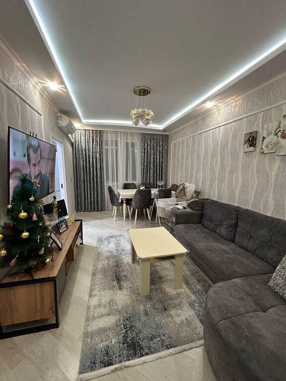 Satılır 2 otaqlı köhnə tikili 58 m² — Mənzil, Bakı