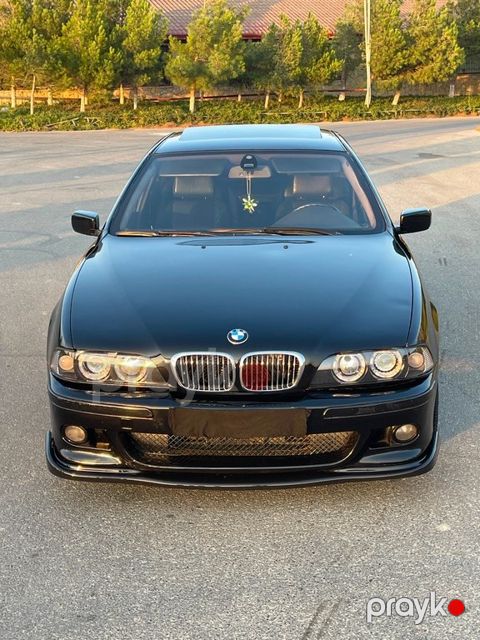 BMW 530, 3.0 L, 2002 il, 250 000 km
