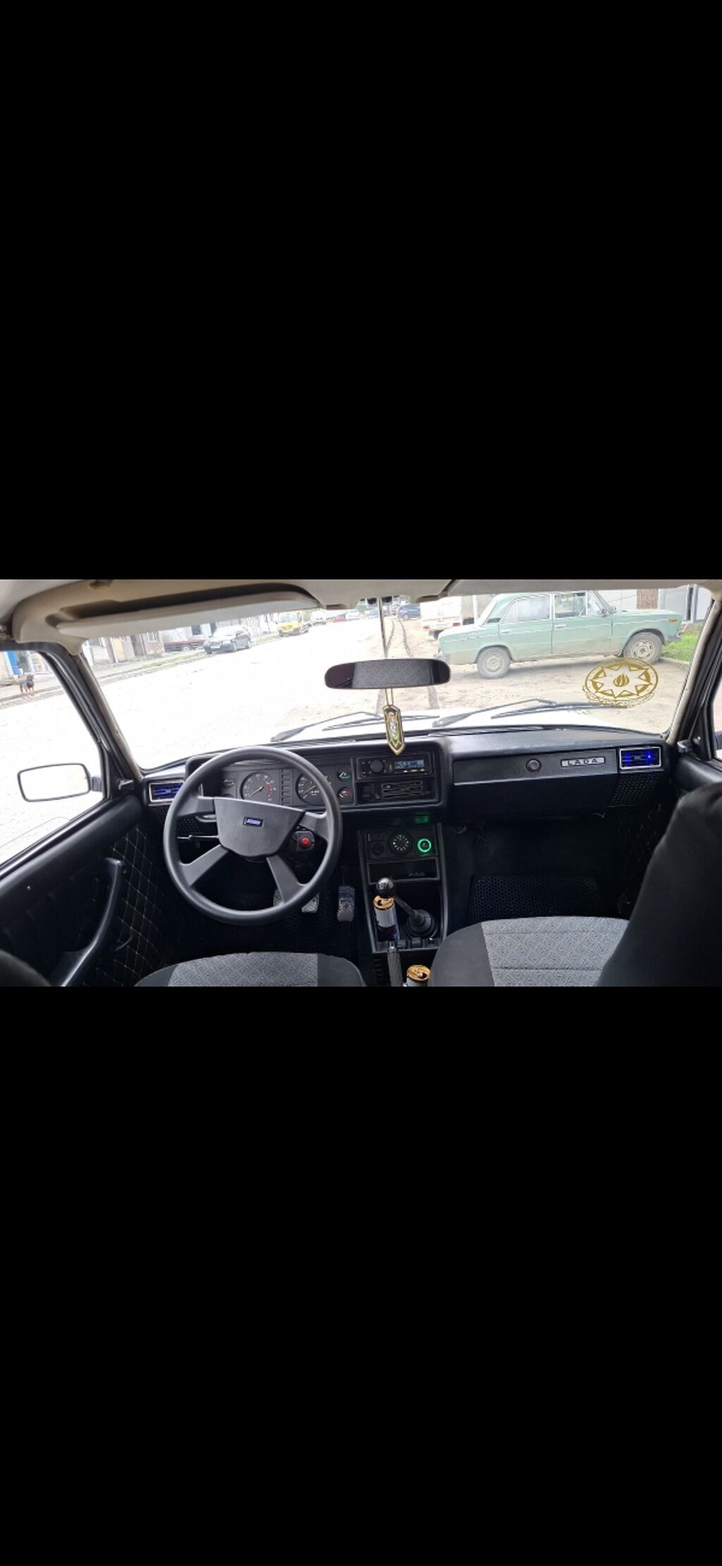 VAZ 2107, ağ rəng, sedan gövdə. Texniki xüsusiyyətlər: - Benzin — Avtomobillər, Xankəndi (3)