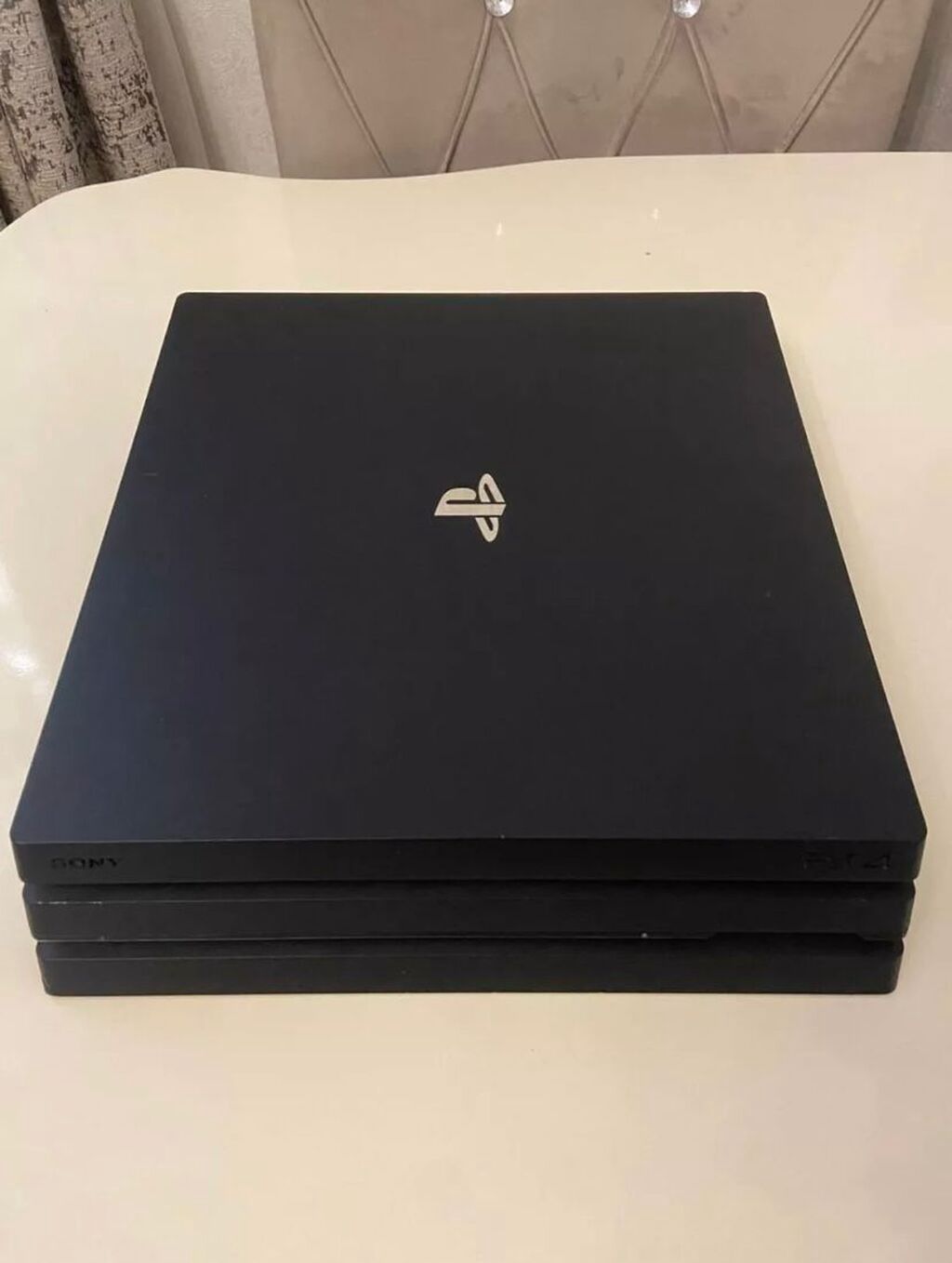 Salam ps4 pro satlır heç bir problemi yoxdur ilkdən məndə olb 4aydır — Elektronika, Zərdab (2)
