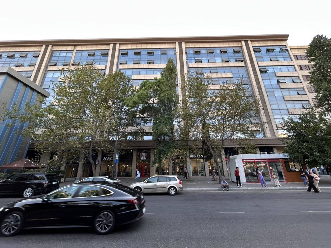 Satılır 2 otaqlı köhnə tikili 68 m² — Mənzil, Bakı (4)