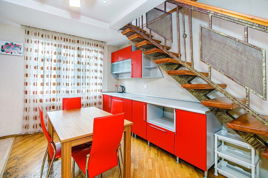İcarəyə verilir 3 otaqlı köhnə tikili 120 m² — Mənzil, Bakı (6)