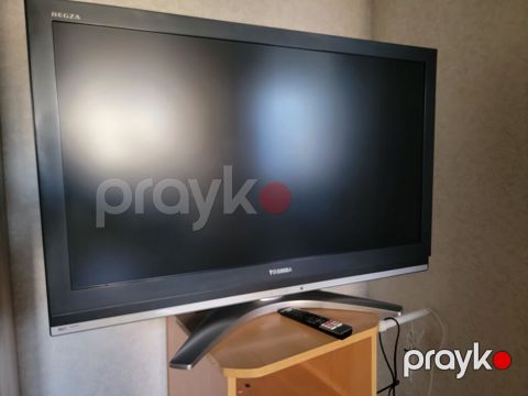 Toshiba REGZA LCD TV – Model 42A3500E - Ekran diaqonalı: 42" - Panel