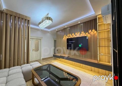 İcarəyə verilir 3 otaqlı yeni tikili 130 m²