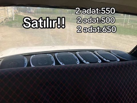 Avtomobil üçün audio sistem dəsti - Arxa rəfdə çoxsaylı oval akustik