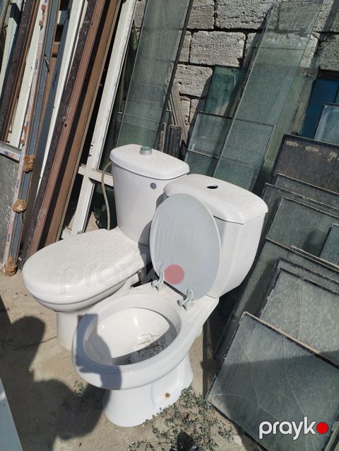 Unitaz dəsti – 2 ədəd - Material: keramika - Rəng: ağ - Komplektasiya