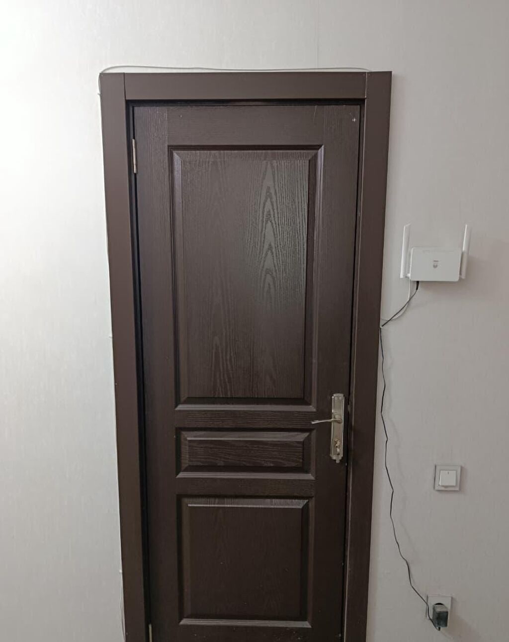 Qapi satilir 6 ededdi. 1 ededi 70 azn. 83x204 olcude yaxşı — Mallar, Bakı