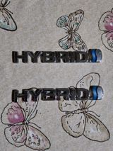 Məhsul: “HYBRID” avtomobil emblemi (2 ədəd) Təsvir: - Parlaq xrom — Otomobil