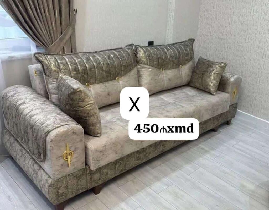 - Üç nəfərlik zərif dizaynlı divan - Parıltılı, toxumalı parça: açıq
