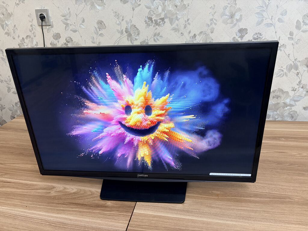 İşlənmiş Televizor Samsung LED ekran 32" HD (1366x768), Ünvandan götürmə, Ödənişli çatdırılma — Televizorlar, Bakı