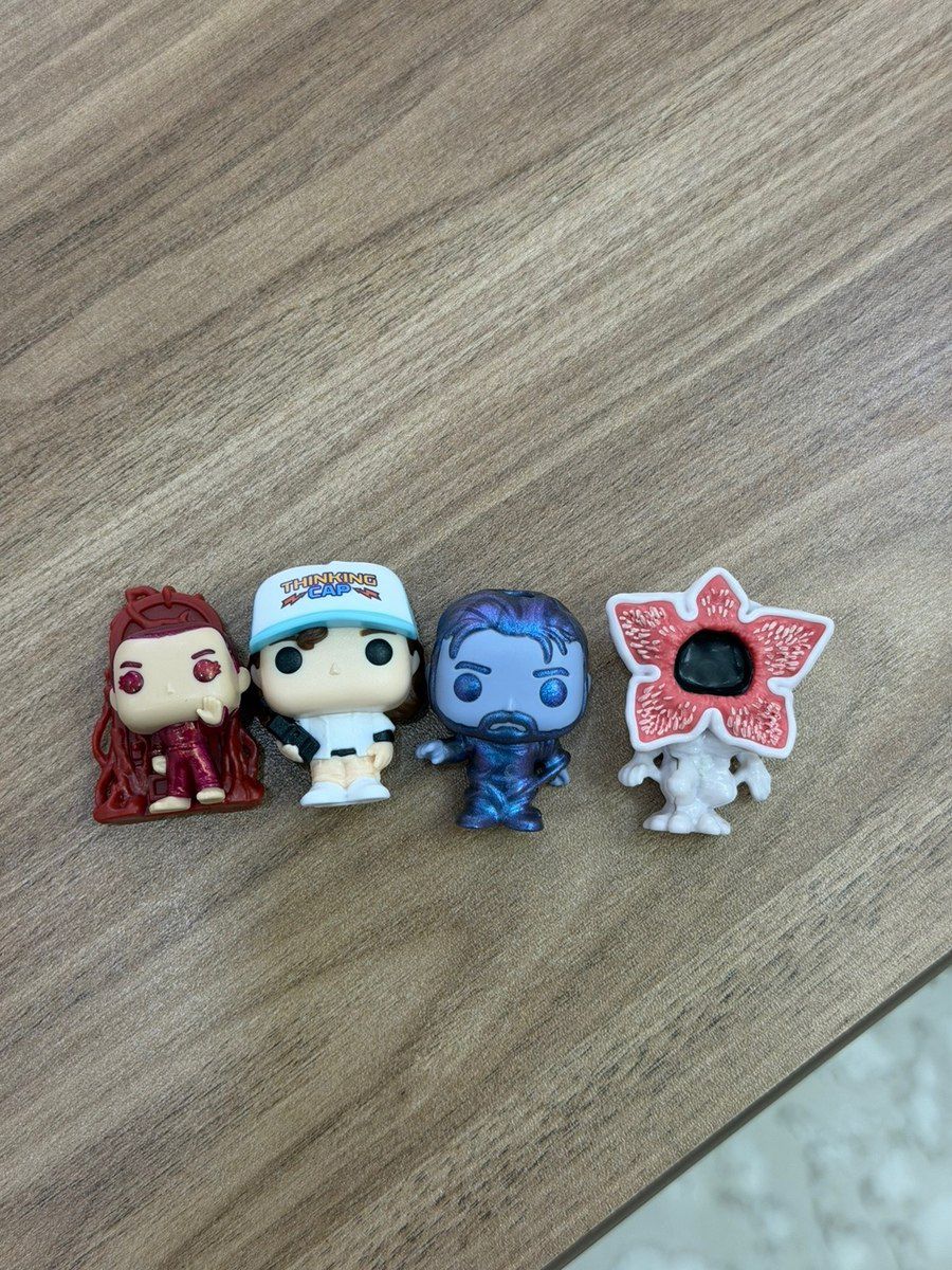 Kinder Joy Stranger Things fiqurları — Oyuncaqlar, Bakı