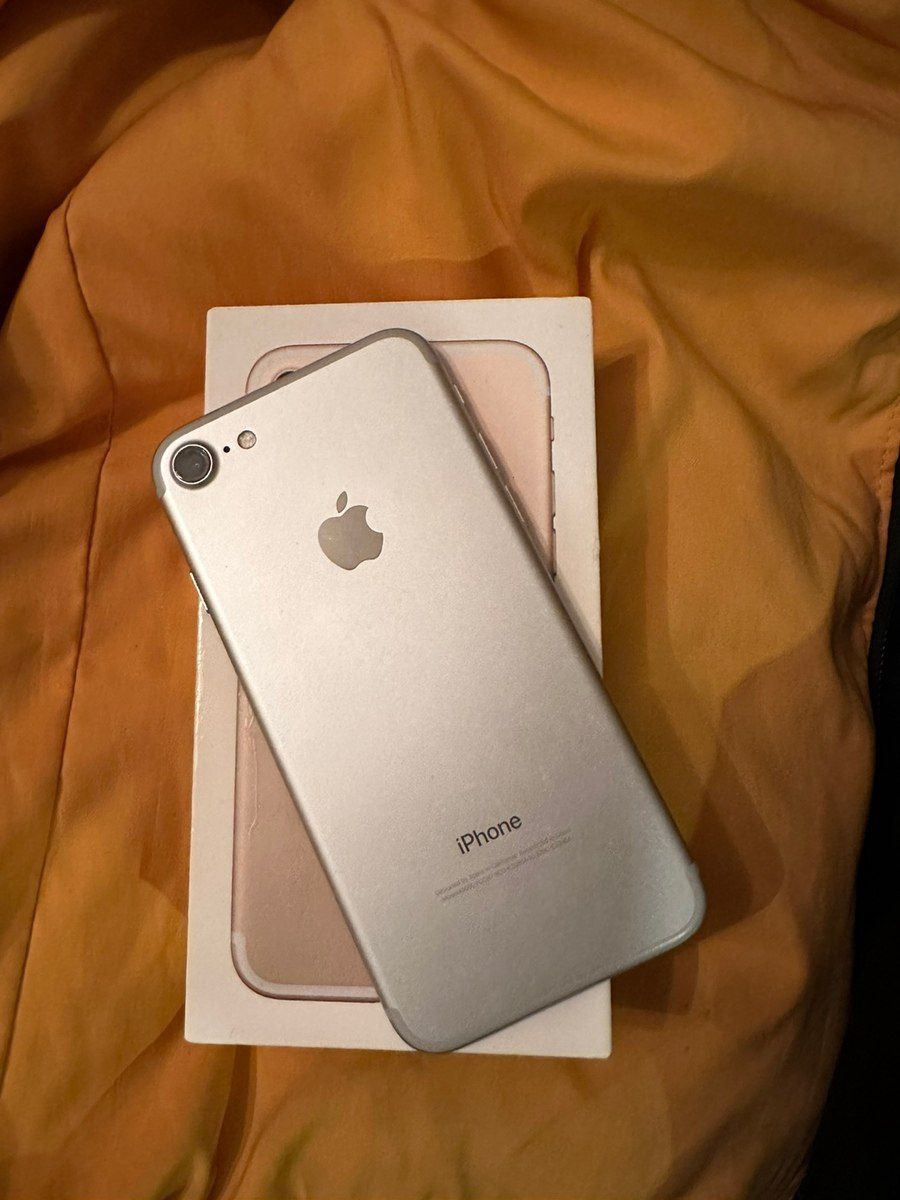 Apple iPhone 7 Silver 32GB — Mallar, Bakı (2)
