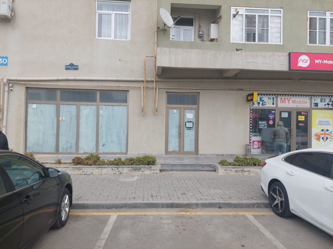 Satılır obyekt 300 m² — Əmlak, Bakı
