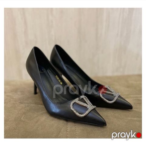 Hündürdaban ayaqqabı Valentino