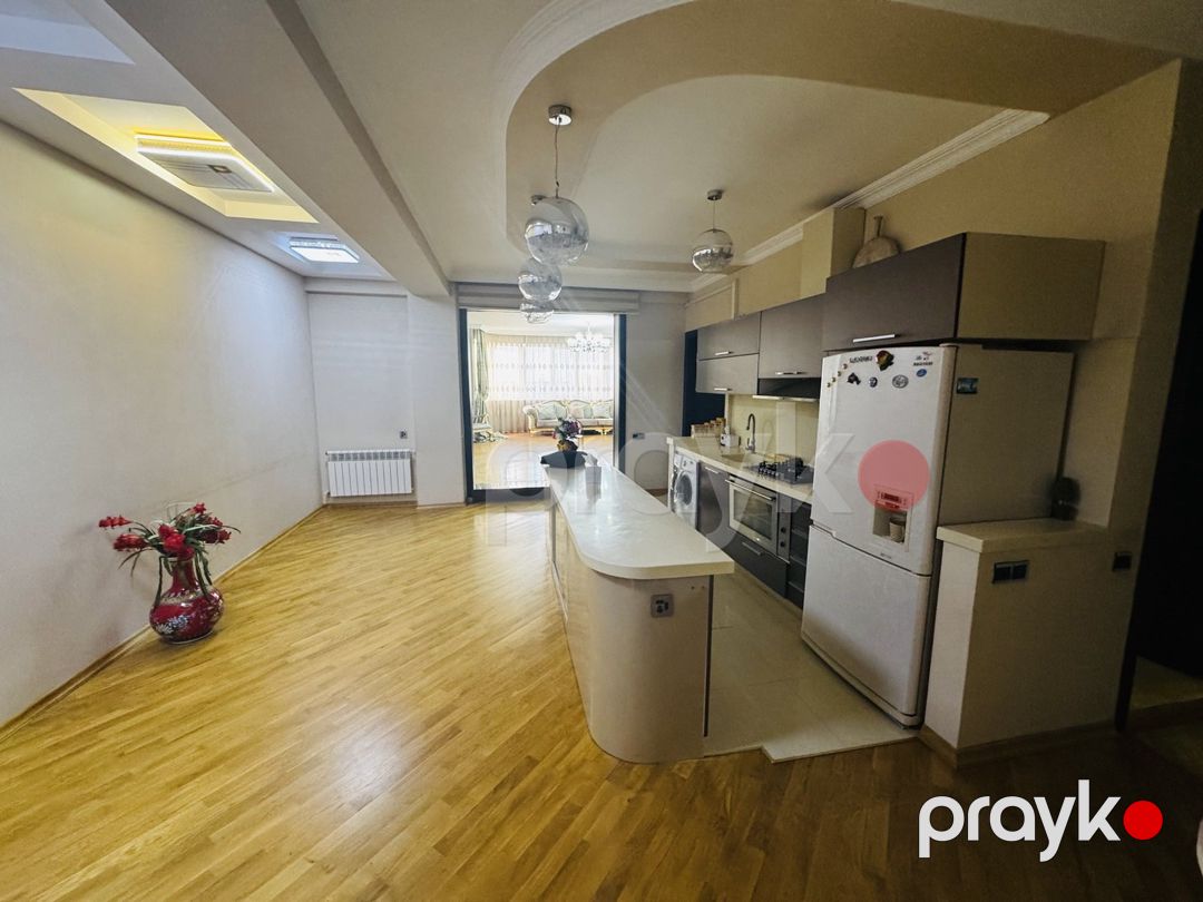 Satılır 4 otaqlı yeni tikili 200 m² — Mənzil, Bakı (3)