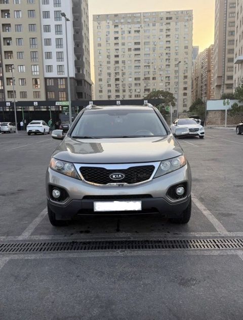 Kia Sorento, 2.0 L, 2010 il, 229 000 km