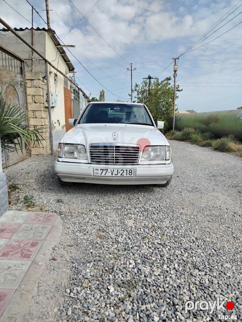 Mercedes E 220, 1994 il — Bakı
