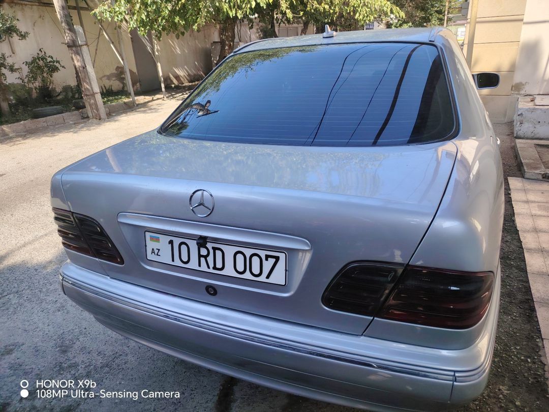 Avtomobil qeydiyyat nişanı 10-RD-007 — Avto, Bakı (2)