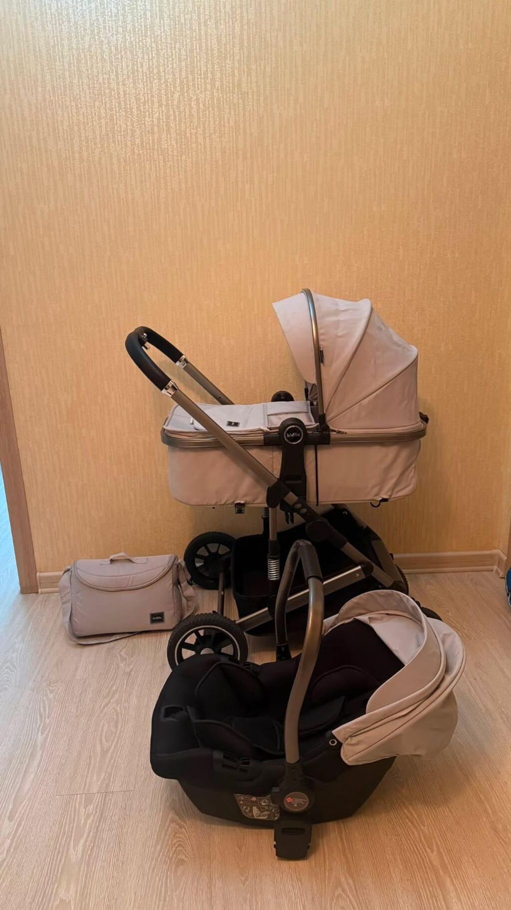 Aygün ☀️Kidilo brendine mexsus 3 lu usaq arabası 130 azn tecili